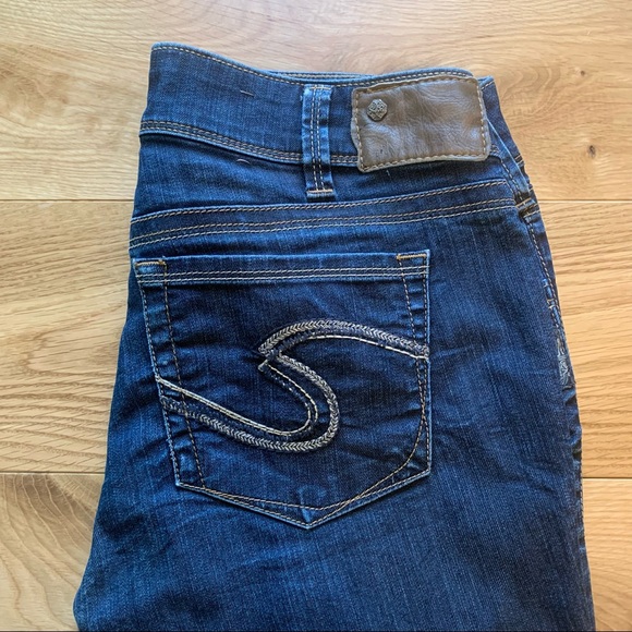 Silver Jeans. Suki straight. Size 30W 34L. Dark Blue - Picture 2 of 9